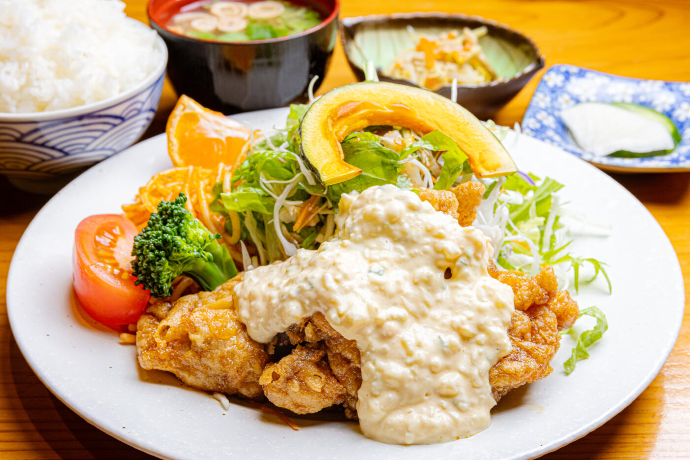 居酒屋　しゃちん房